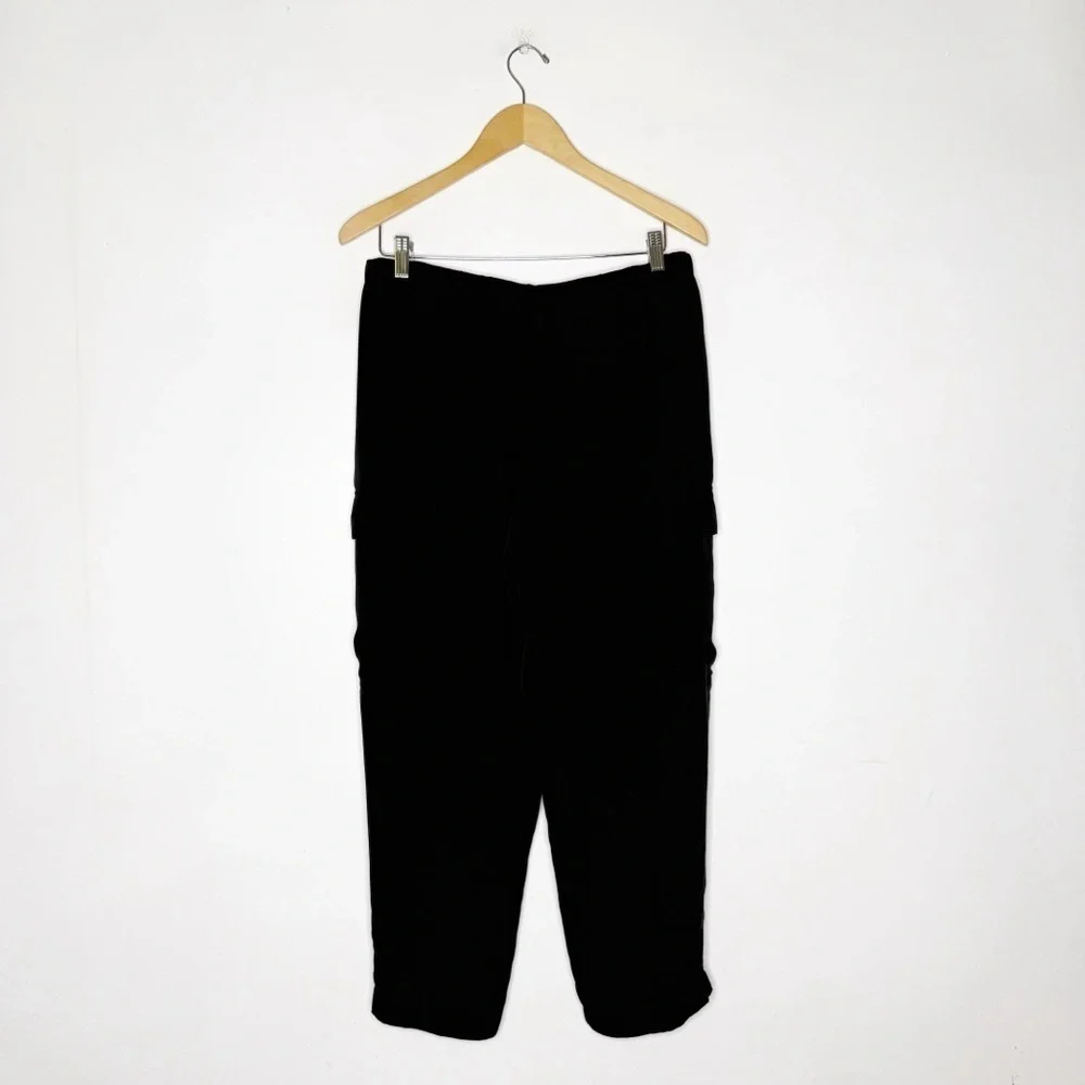 Theory Black Relaxed Fit Cargo Ankle Pants Size Medium | Pull-On Style - Picture 3 of 7